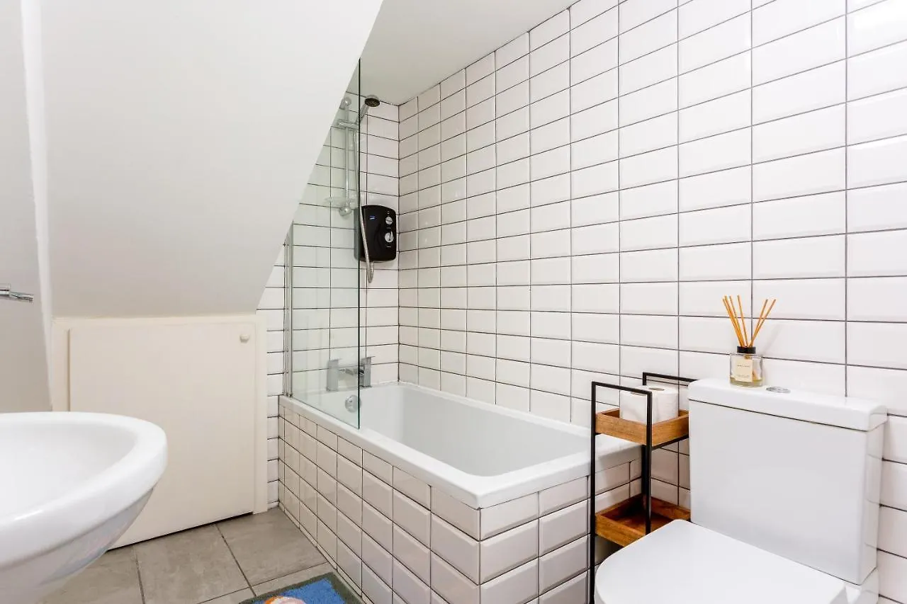 Central Grand Parade Apartment Брайтонн