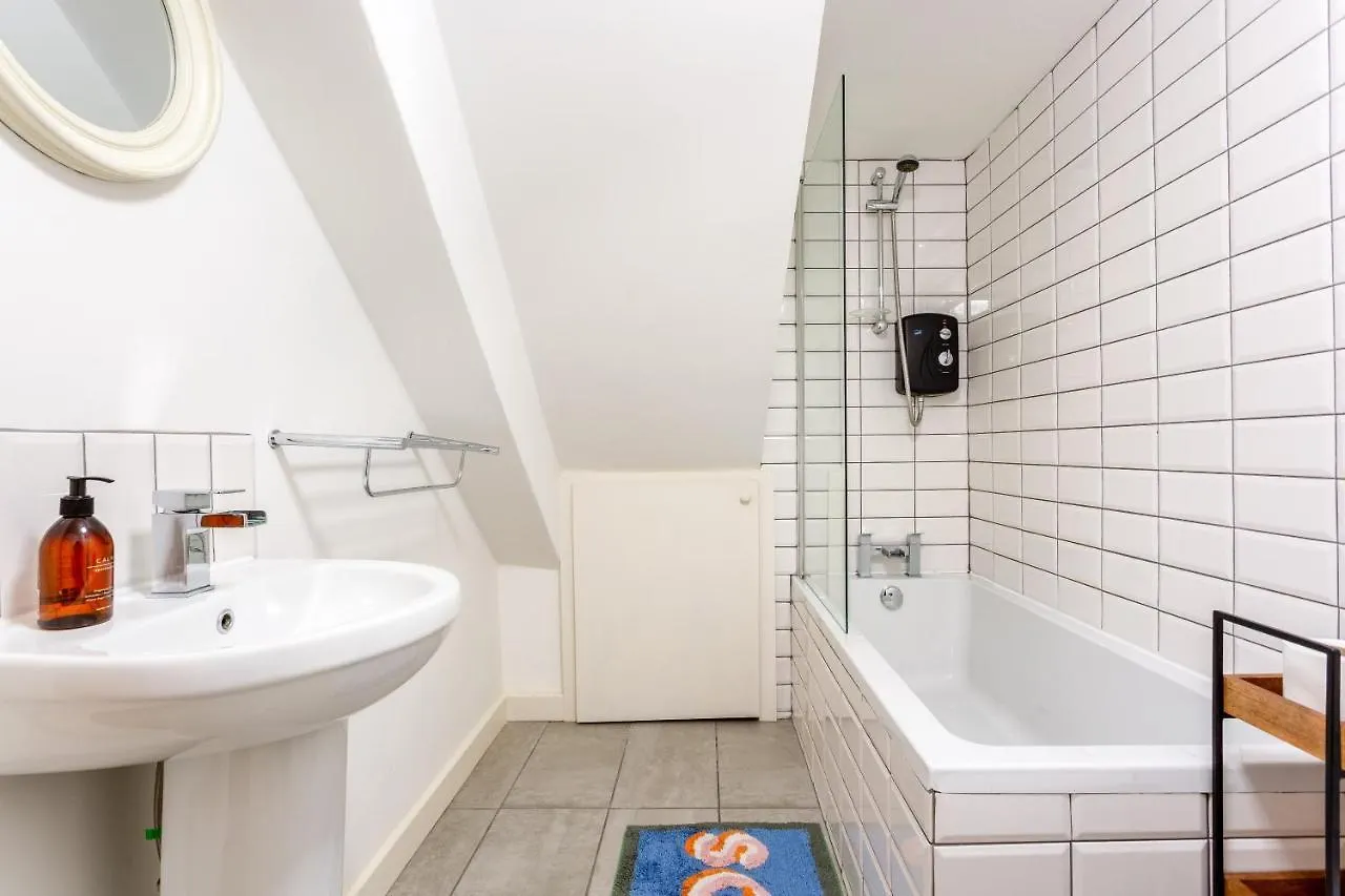 Central Grand Parade Apartment Брайтонн